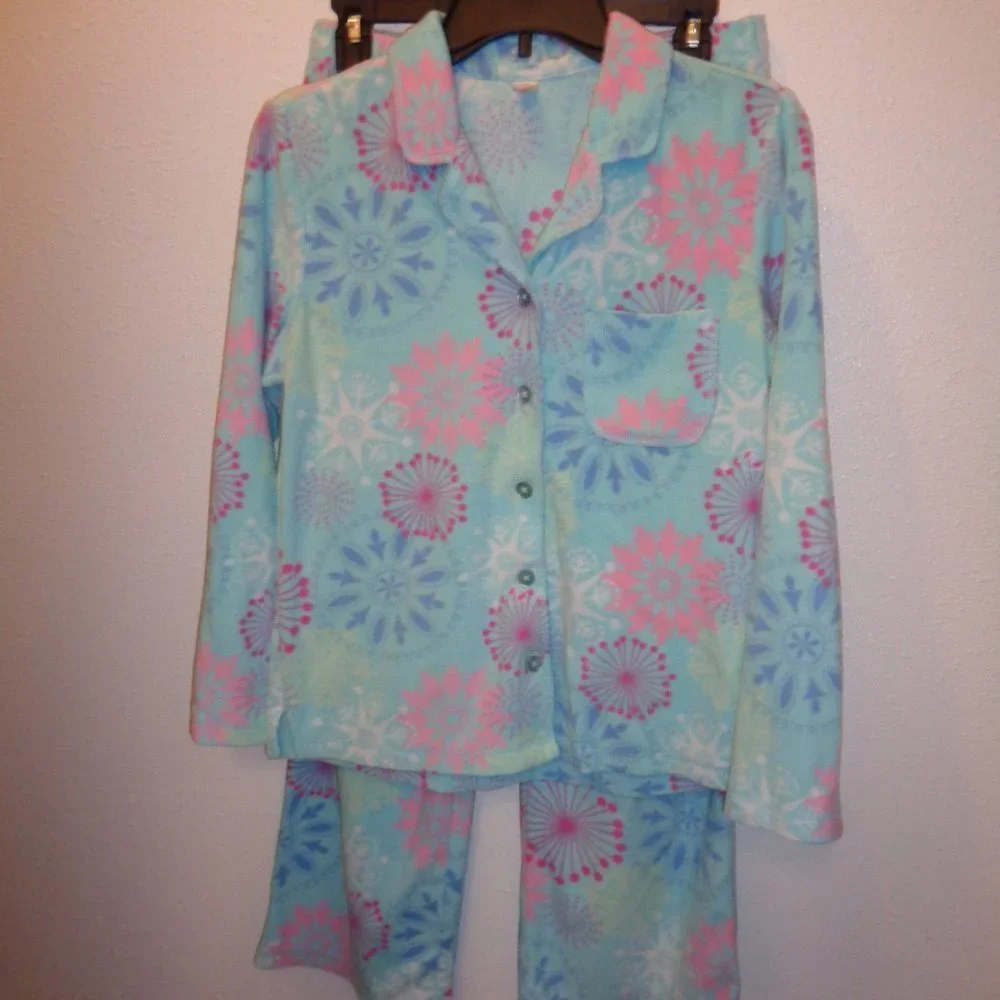 COVINGTON Women's Pajamas Size Medium